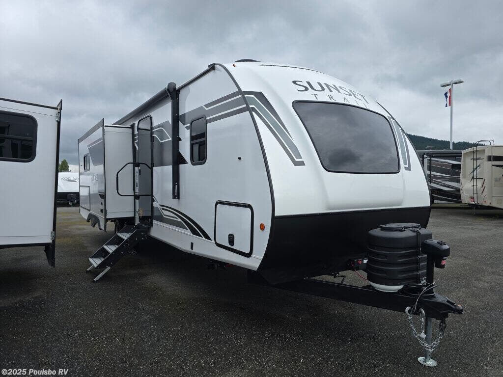 New 2025 CrossRoads Sunset Trail SS285CK available in Mount Vernon, Washington