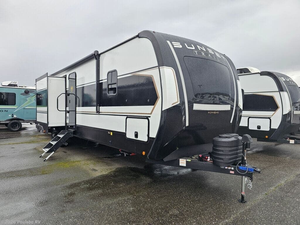New 2026 CrossRoads Sunset Trail SS331BH available in Mount Vernon, Washington