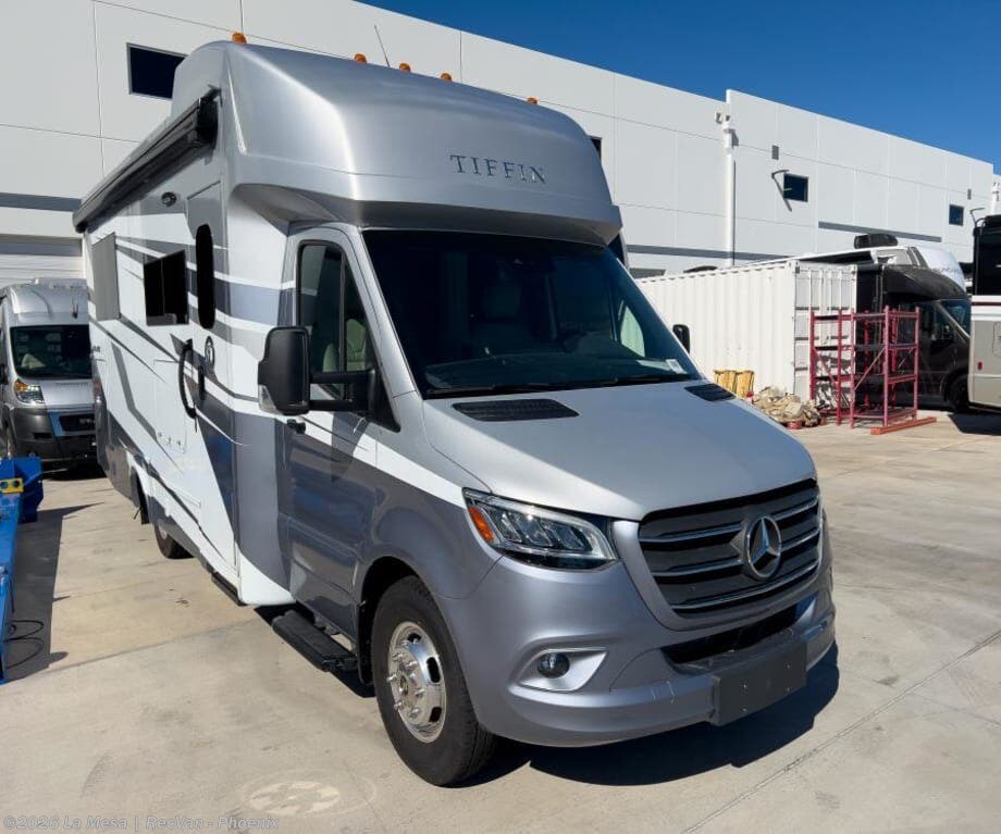 New 2026 Tiffin Wayfarer 25XLW available in Phoenix, Arizona