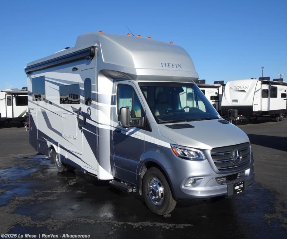New 2026 Tiffin Wayfarer 25XLW available in Albuquerque, New Mexico