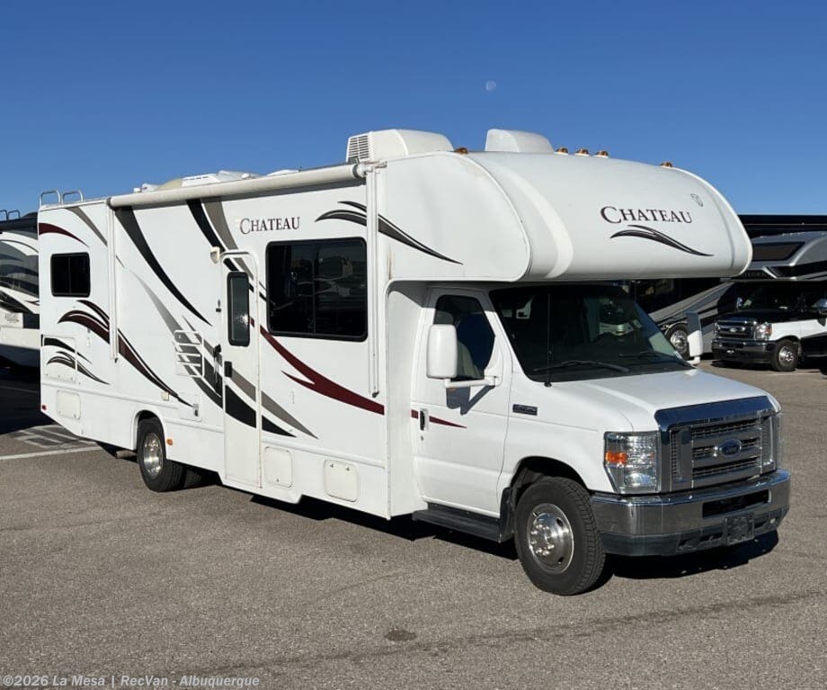 Used 2013  Thor Motor Coach Chateau 31F by Thor Motor Coach from La Mesa | RecVan - Albuquerque in Albuquerque, NM