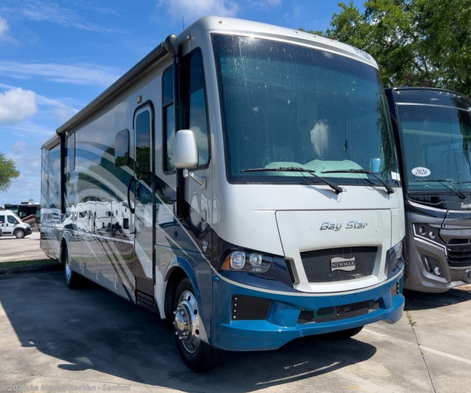 Used 2022 Newmar Bay Star 3616 available in Sanford, Florida
