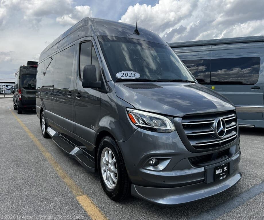 Used 2023 Midwest  SIGNATURE SERIES 170 available in Port St. Lucie, Florida