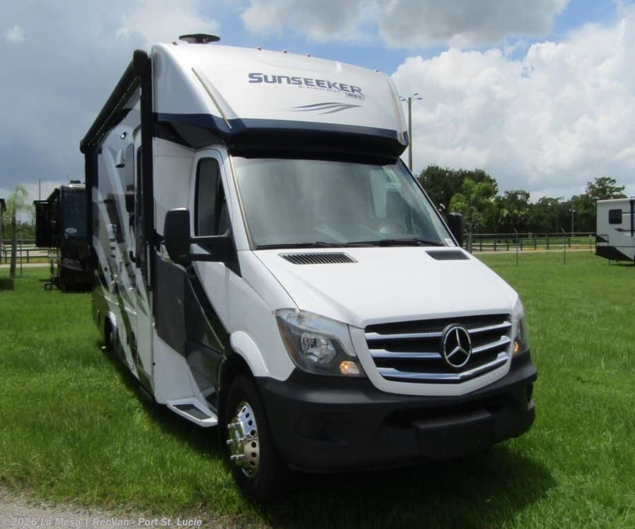 Used 2018 Forest River Sunseeker 2400WS available in Port St. Lucie, Florida