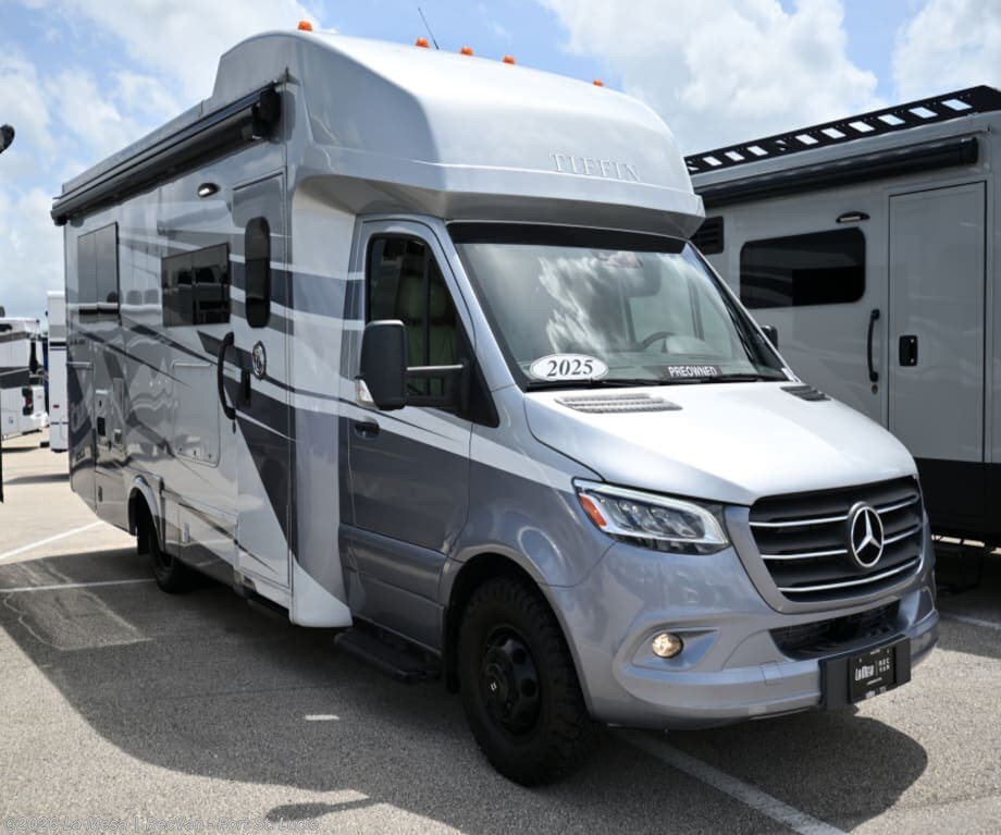 Used 2025 Tiffin Wayfarer 25XLW available in Port St. Lucie, Florida