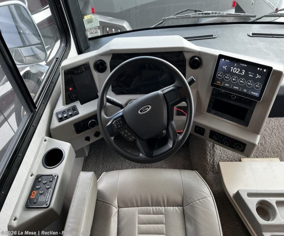 Used 2023 Newmar  BAYSTAR 3408 available in Port St. Lucie, Florida