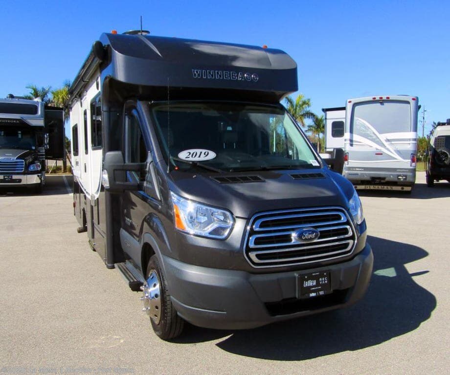 Used 2019 Winnebago Fuse WF423T available in Fort Myers, Florida