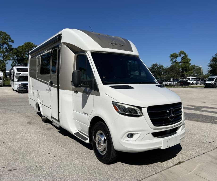Used 2020  Leisure Travel Unity 24MB by Leisure Travel from La Mesa | RecVan - Fort Myers in Fort Myers, FL