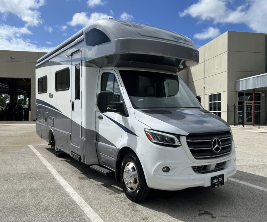 Used 2022  Winnebago View 24J by Winnebago from La Mesa | RecVan - Fort Myers in Fort Myers, FL