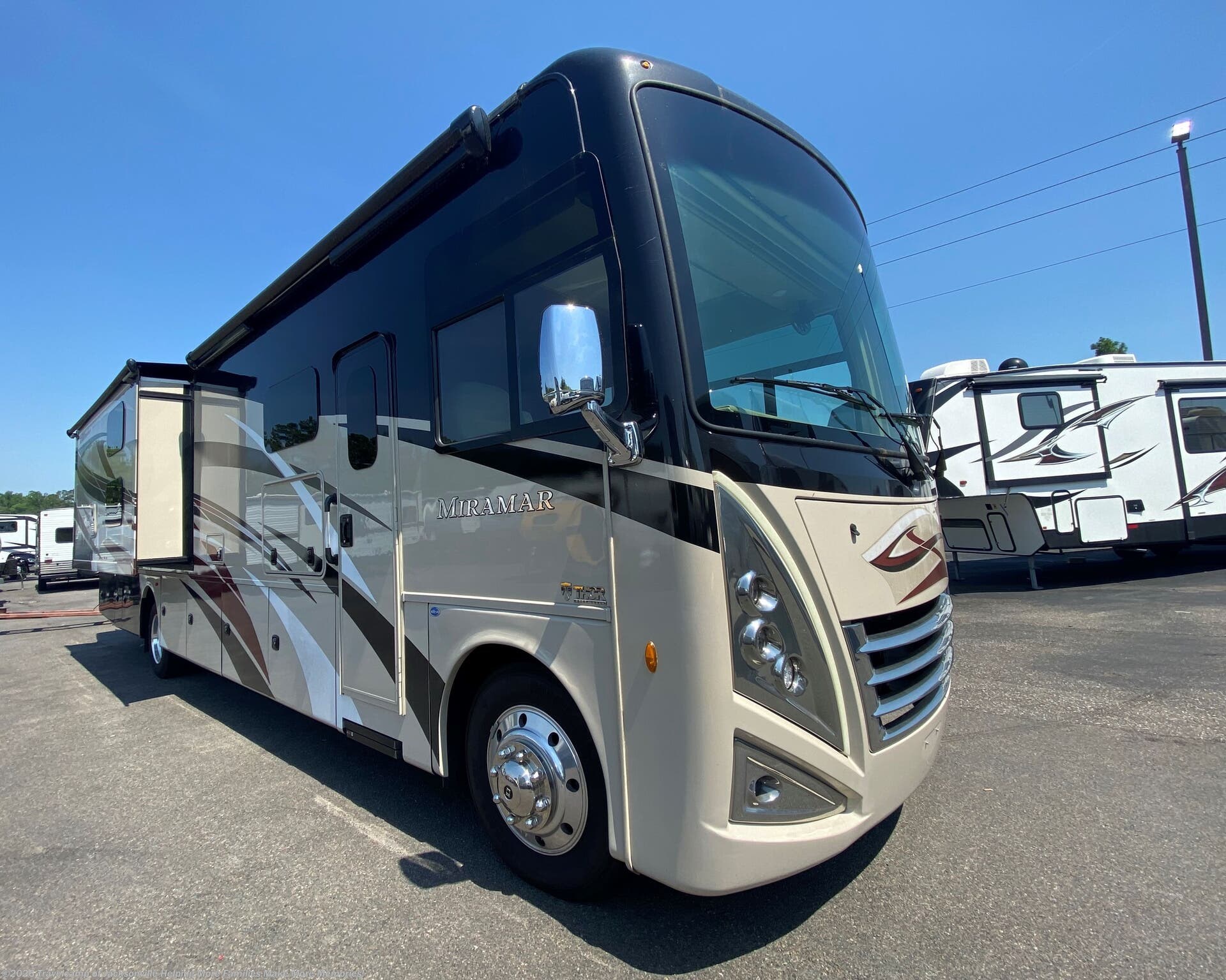 Used 2022  Thor  MIRAMAR 37.1 by Thor from Travelcamp of Jacksonville in Jacksonville, FL