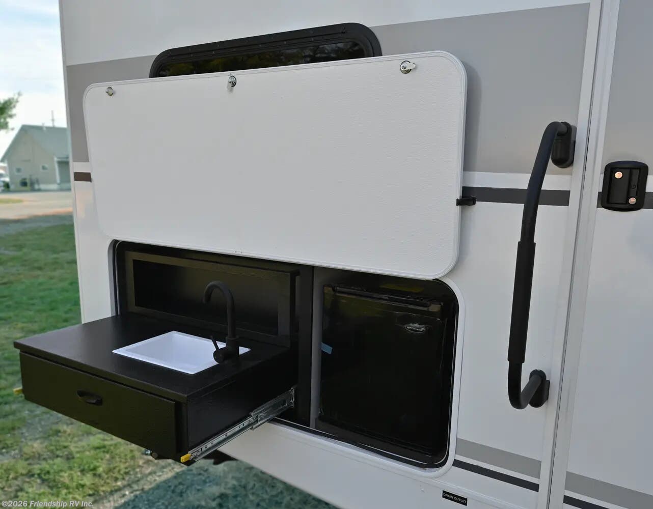 New 2025 Coachmen Freedom Express Select 31SE available in Friendship, Wisconsin