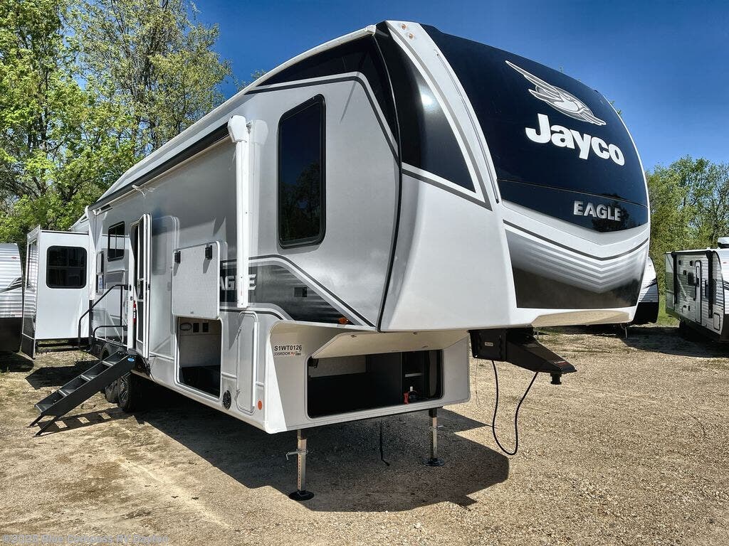 New 2025 Jayco Eagle 335RDOK available in New Carlisle, Ohio