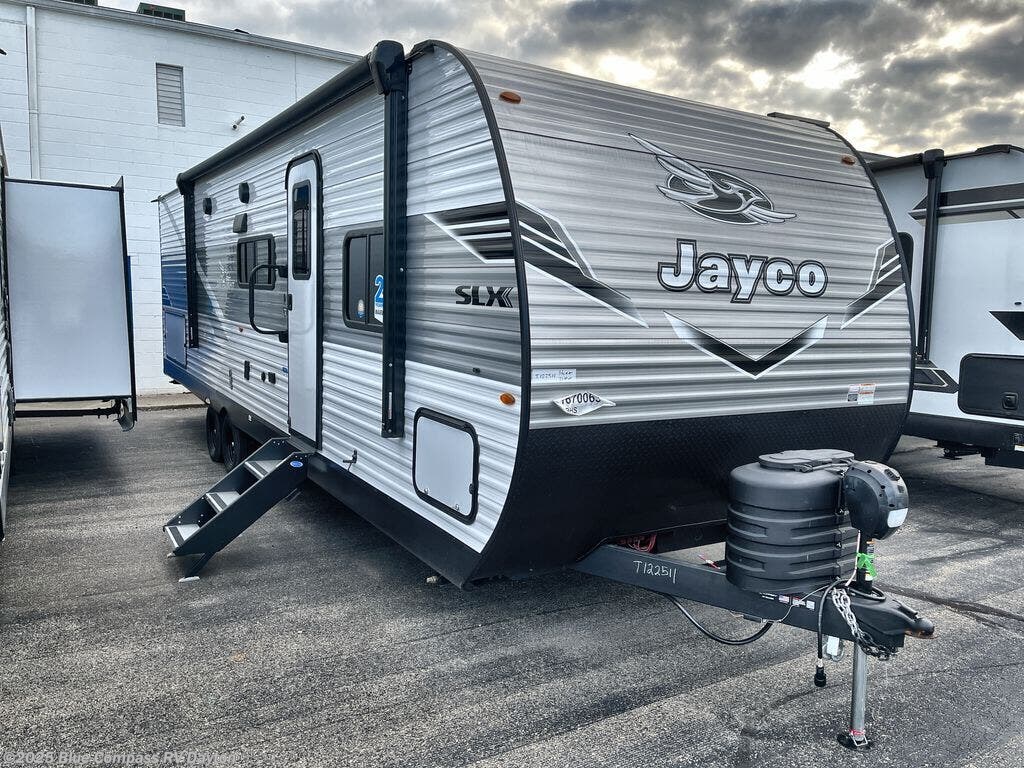New 2026 Jayco Jay Flight SLX 284BHS available in New Carlisle, Ohio