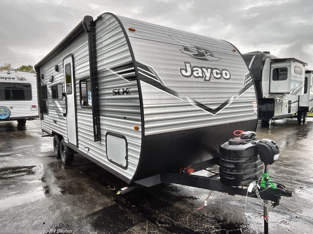New 2026 Jayco Jay Flight SLX 210QB available in New Carlisle, Ohio