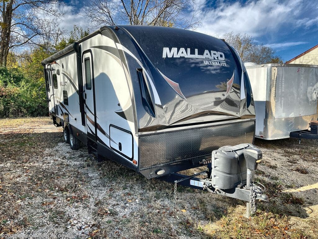 Used 2017 Heartland Mallard 25 available in New Carlisle, Ohio