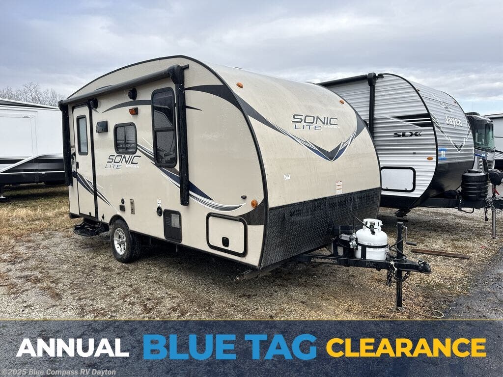Used 2016 Venture RV Sonic Lite 150VRK available in New Carlisle, Ohio