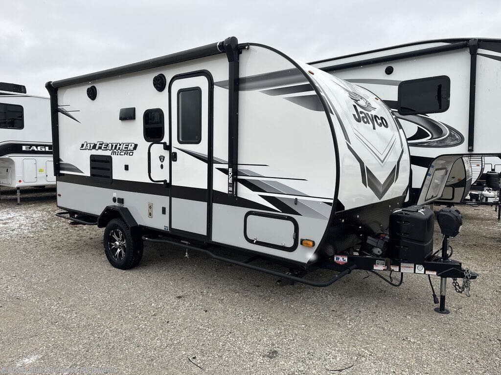 Used 2022 Jayco Jay Feather 171BH available in New Carlisle, Ohio