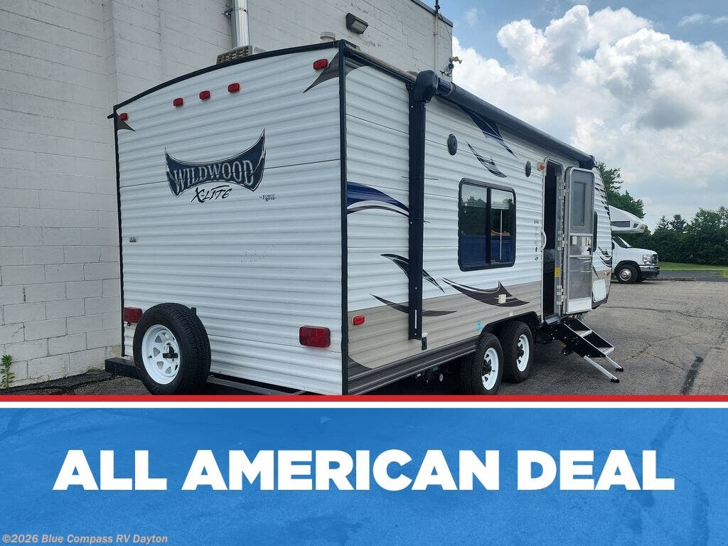 Used 2015 Forest River Wildwood X-Lite 241QBXL available in New Carlisle, Ohio