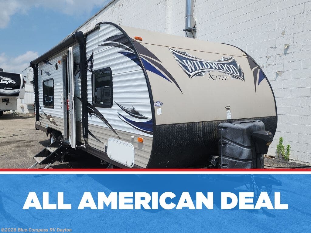 Used 2015 Forest River Wildwood X-Lite 241QBXL available in New Carlisle, Ohio