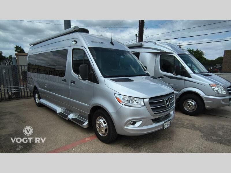 Used 2022  Pleasure-Way Plateau TS  by Pleasure-Way from Vogt Family Fun Center  in Fort Worth, TX