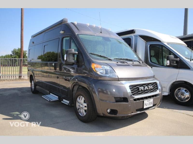 Used 2021  Roadtrek Roadtrek Zion SRT by Roadtrek from Vogt Family Fun Center  in Fort Worth, TX