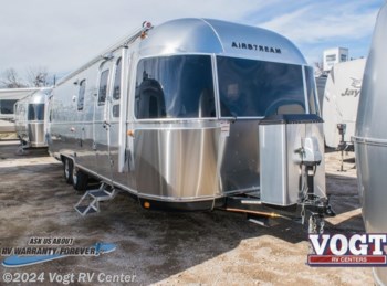 New 2018 Airstream Classic 30RB available in Ft. Worth, Texas