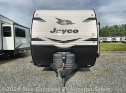 New 2024 Jayco Jay Flight SLX 261BHS available in Rural Hall, North Carolina