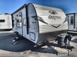 New 2025 Jayco Jay Flight SLX 210QB available in Rural Hall, North Carolina