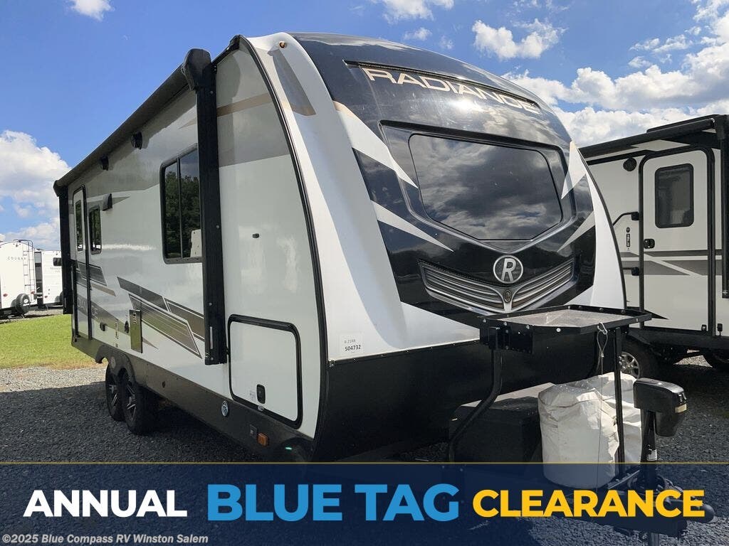 Used 2022 Cruiser RV Radiance Ultra Lite 21RB available in Rural Hall, North Carolina