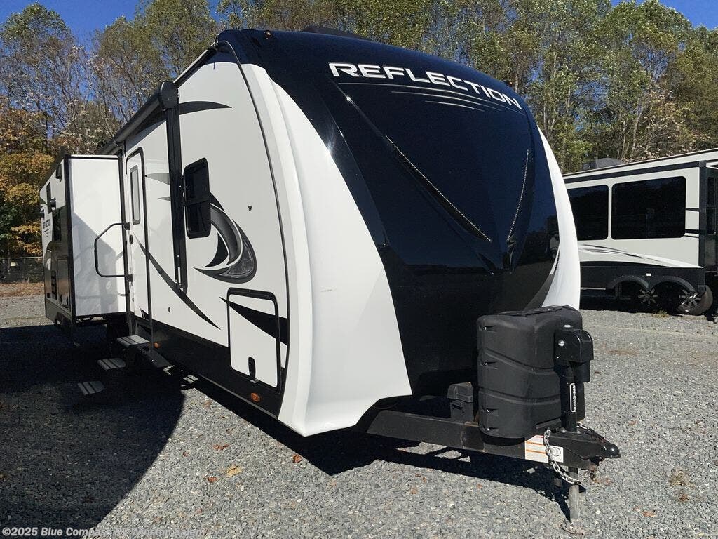 Used 2021 Grand Design Reflection 297RSTS available in Rural Hall, North Carolina