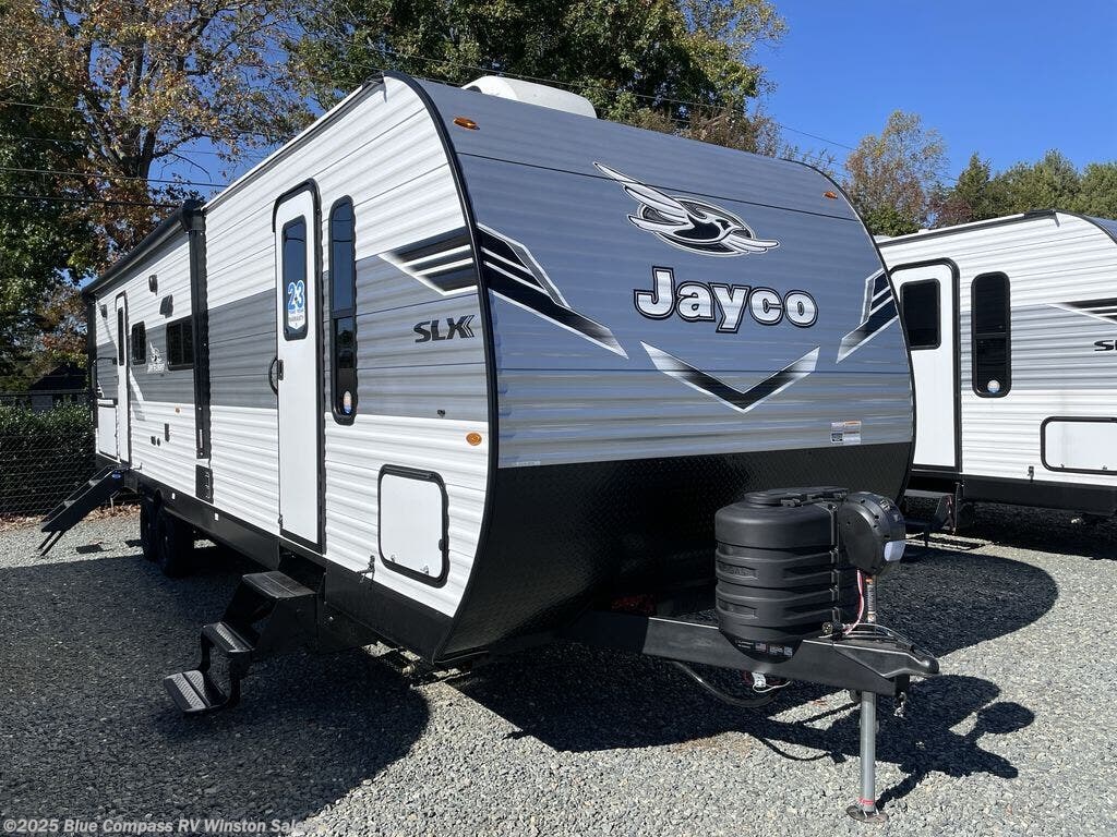 New 2026 Jayco Jay Flight SLX 330TBS available in Rural Hall, North Carolina