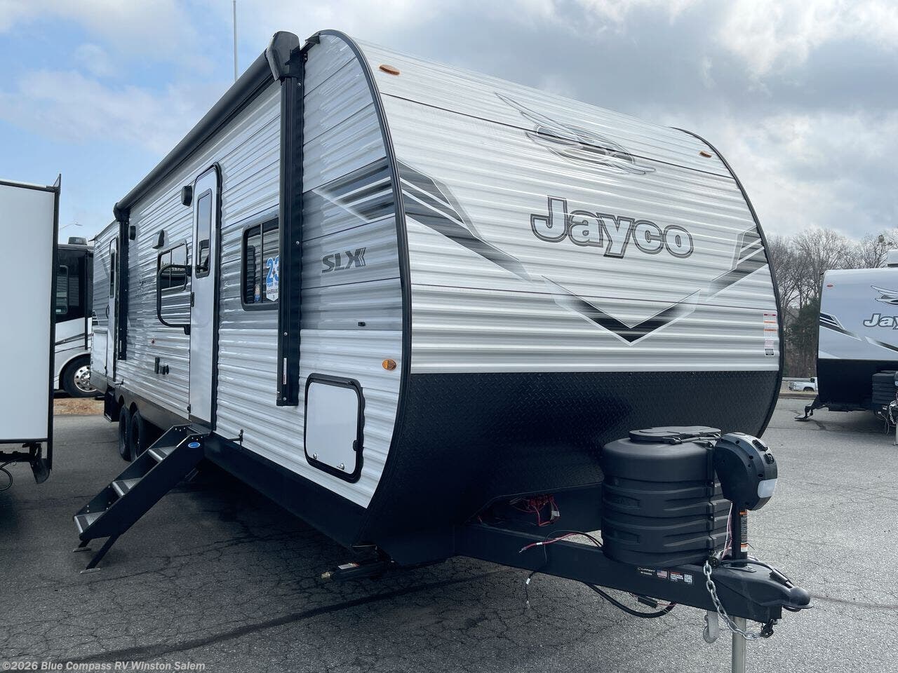 New 2026 Jayco Jay Flight SLX 321BDS available in Rural Hall, North Carolina