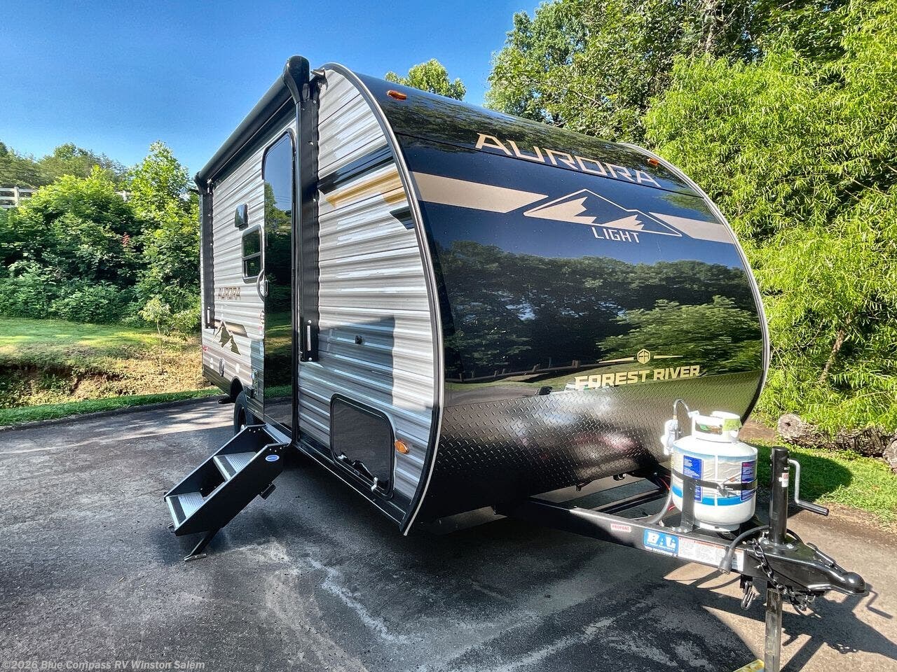 Used 2025 Forest River Aurora Light 16BHX available in Rural Hall, North Carolina