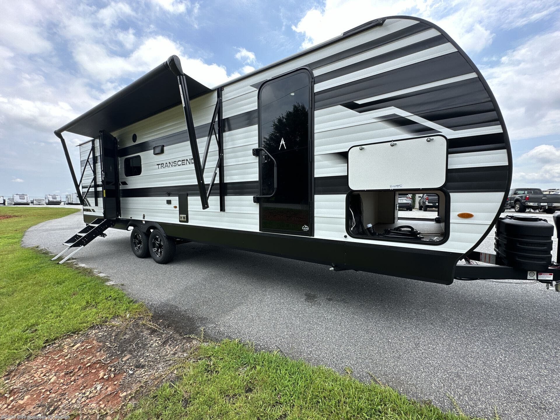 New 2027 Grand Design Transcend 245RLT available in Raleigh, North Carolina
