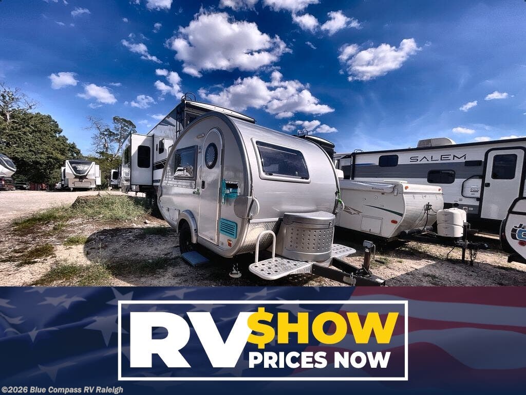 Used 2018  NuCamp  T@B 320 STD by NuCamp from Blue Compass RV Raleigh in Raleigh, NC