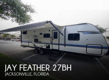 Used 2019 Jayco Jay Feather 27BH available in Jacksonville, Florida