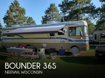 Used 1997 Fleetwood Bounder 36S available in Neenah, Wisconsin