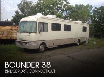 Used 1994 Fleetwood Bounder 38 available in Bridgeport, Connecticut