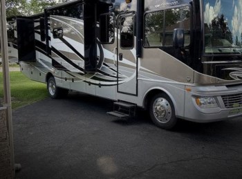 Used 2014 Fleetwood Bounder 34T available in Battlecreek, Michigan