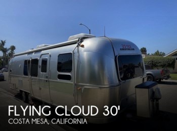 Used 2017 Airstream Flying Cloud 30FB Bunk available in Costa Mesa, California