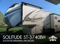 Used 2019 Grand Design Solitude ST-3740BH available in South Boardman, Michigan