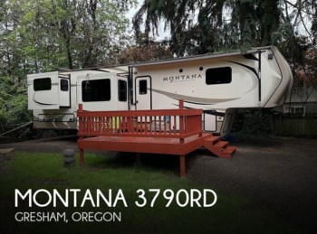 Used 2019 Keystone Montana 3790RD available in Gresham, Oregon