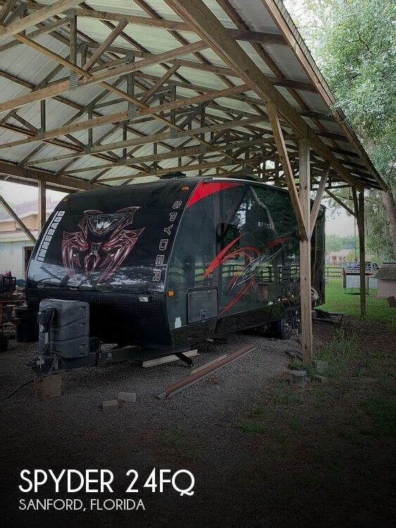 winnebago spyder toy hauler 32sc