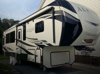 Used 2020 Keystone Alpine 3400RS available in Chester, Maryland