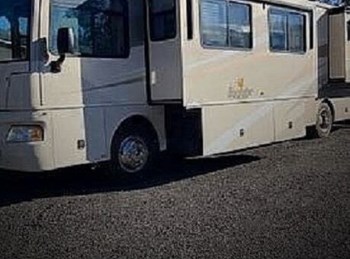 Used 2007 Fleetwood Bounder 38N available in Bend, Oregon
