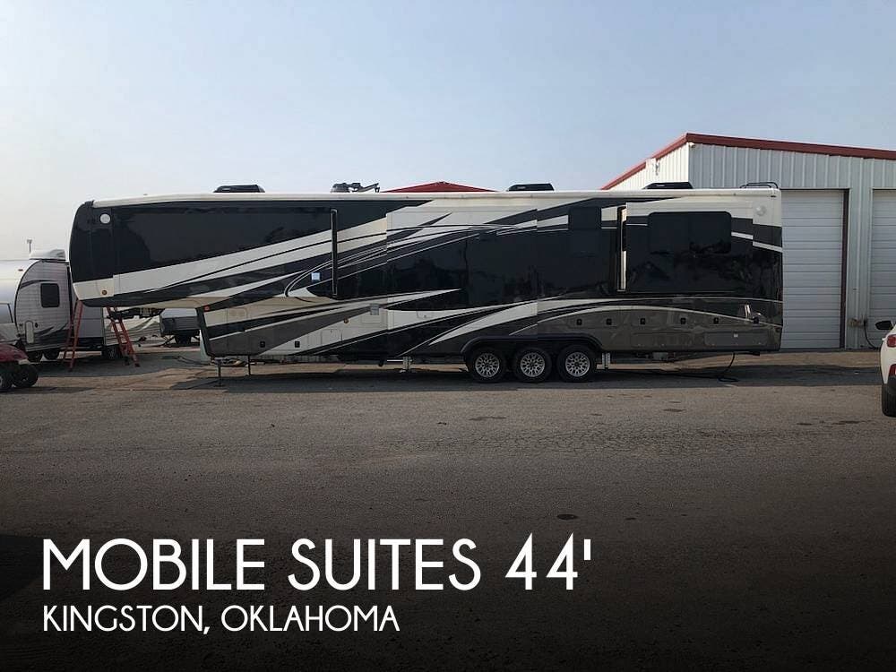 Used 2020 DRV Mobile Suites 44 Columbus available in Kingston, Oklahoma