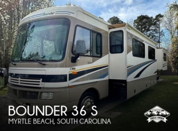Used 2004 Fleetwood Bounder 36S available in Conway, South Carolina