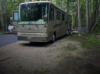 Used 2004 Newmar Mountain Aire 4022 available in Green Bay, Wisconsin