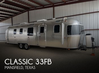Used 2021 Airstream Classic 33FB available in Mansfield, Texas