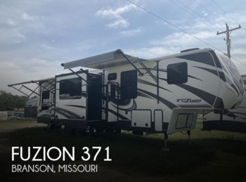 Used 2014 Keystone Fuzion 371 available in Branson, Missouri